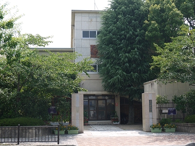 上京区裏築地町貸家 中学校