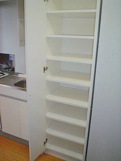 エステムコート御所南 収納
