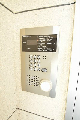 コスモガーデン二條 エントランス