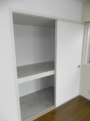 リエス東山三条 収納