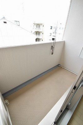 ウィル室町 ベランダ