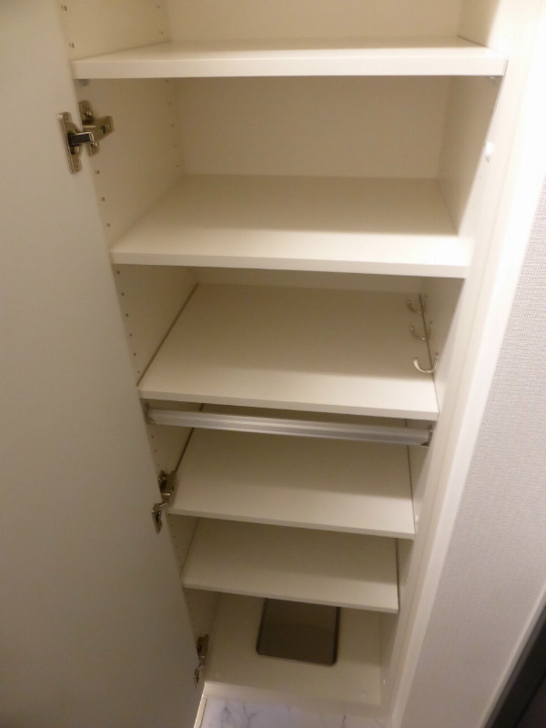 エステムプラザ東山邸 収納