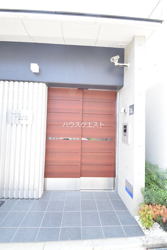 コンフォールパレ新町二条 エントランス