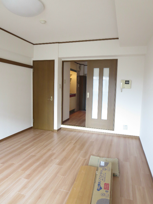 ラフィーネ四条堀川 リビング