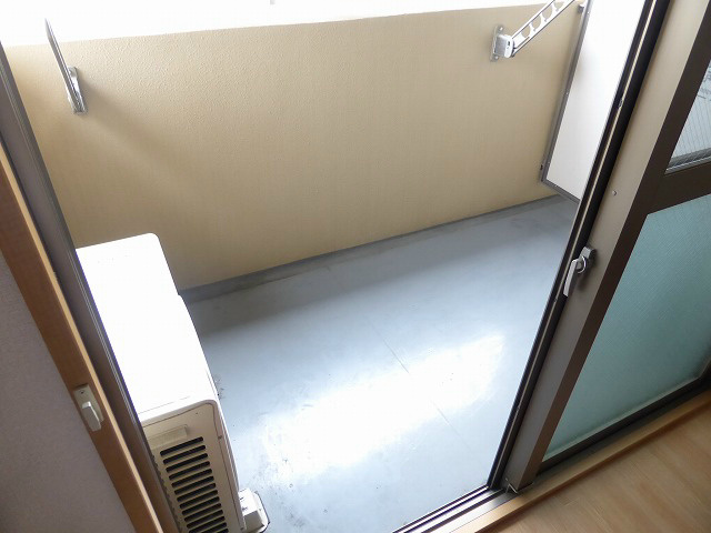 ネクサス伊香 ベランダ