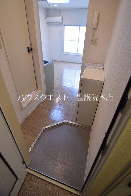 フレール下鴨 玄関