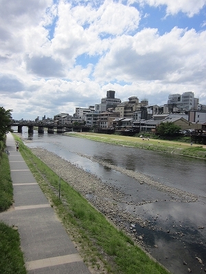 ステラム 海または川