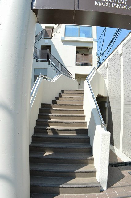 エクセレント丸太町 エントランス