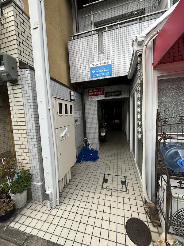 フローラル出水 エントランス