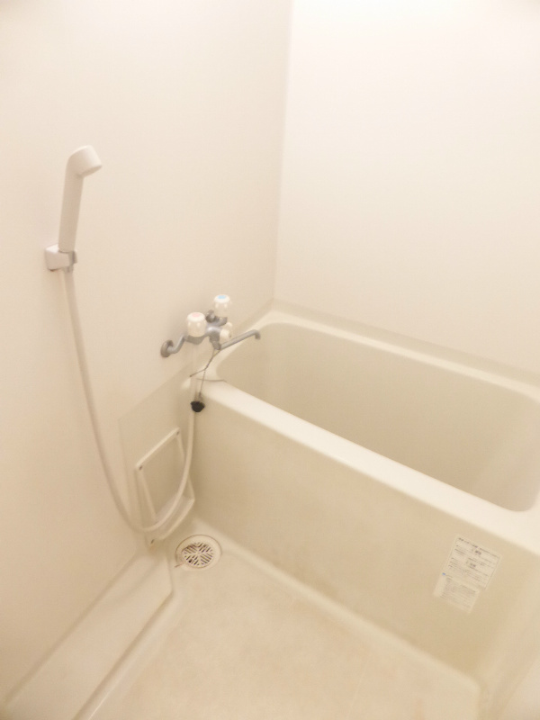 CASAFLUENTE（カーサフルエンテ） 風呂画像