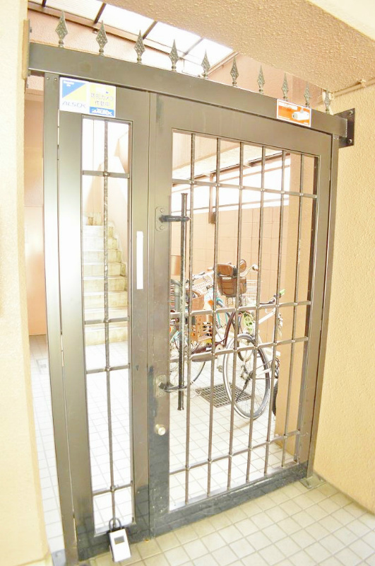 嶋津マンション エントランス