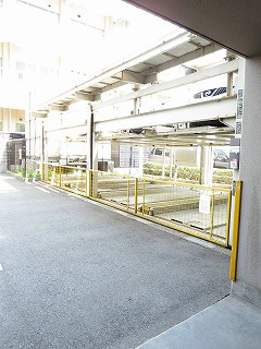 大晋メゾネ西陣今出川 駐車場