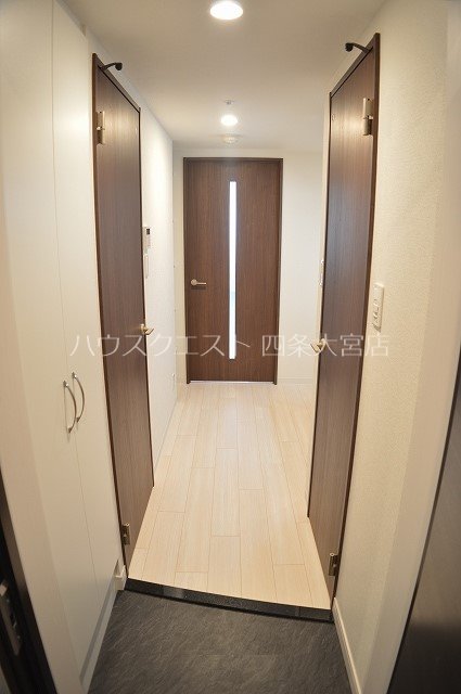 プレサンス京都洛南 玄関