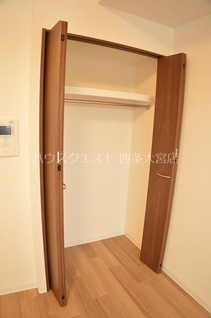 プレサンス京都洛南 収納