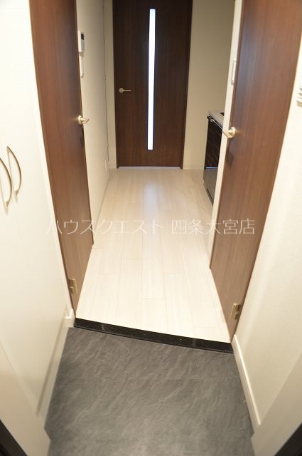 プレサンス京都洛南 玄関