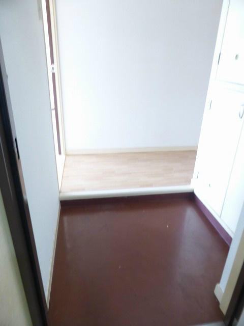 ルネ河原町 玄関