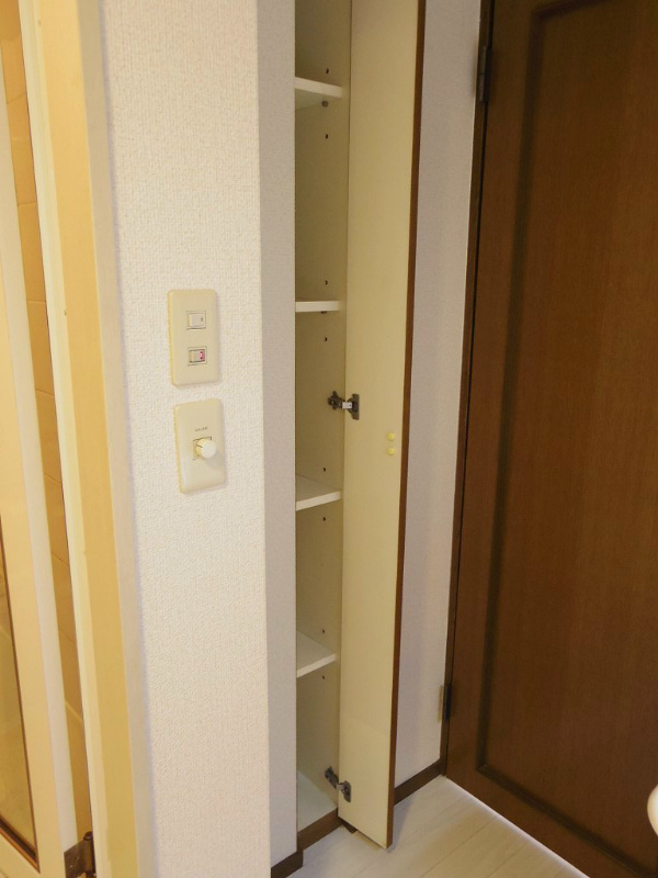 ヴェルビュ二条城東 収納