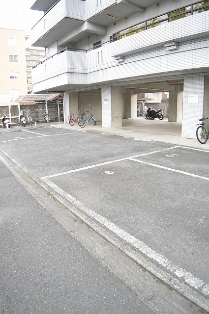 パラドール西院PART-Ⅰ 駐車場
