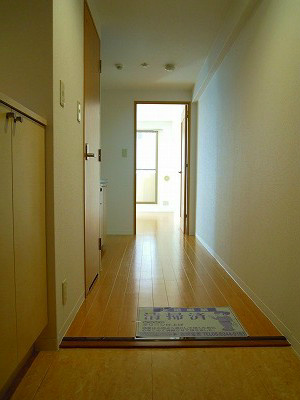 烏丸アネックスⅡ 玄関