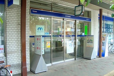 鴨川WEST 銀行