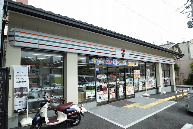 ジョイフル紫野 コンビニ