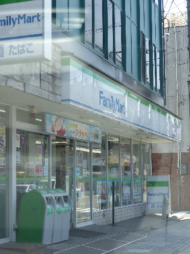 リバーパレス白川 コンビニ