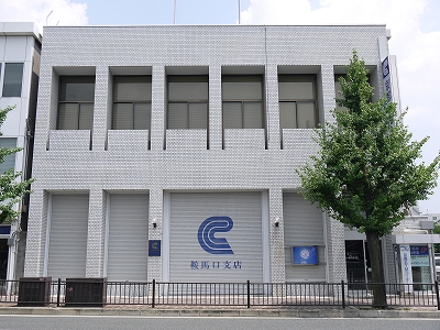 VIOLA IWASA 銀行