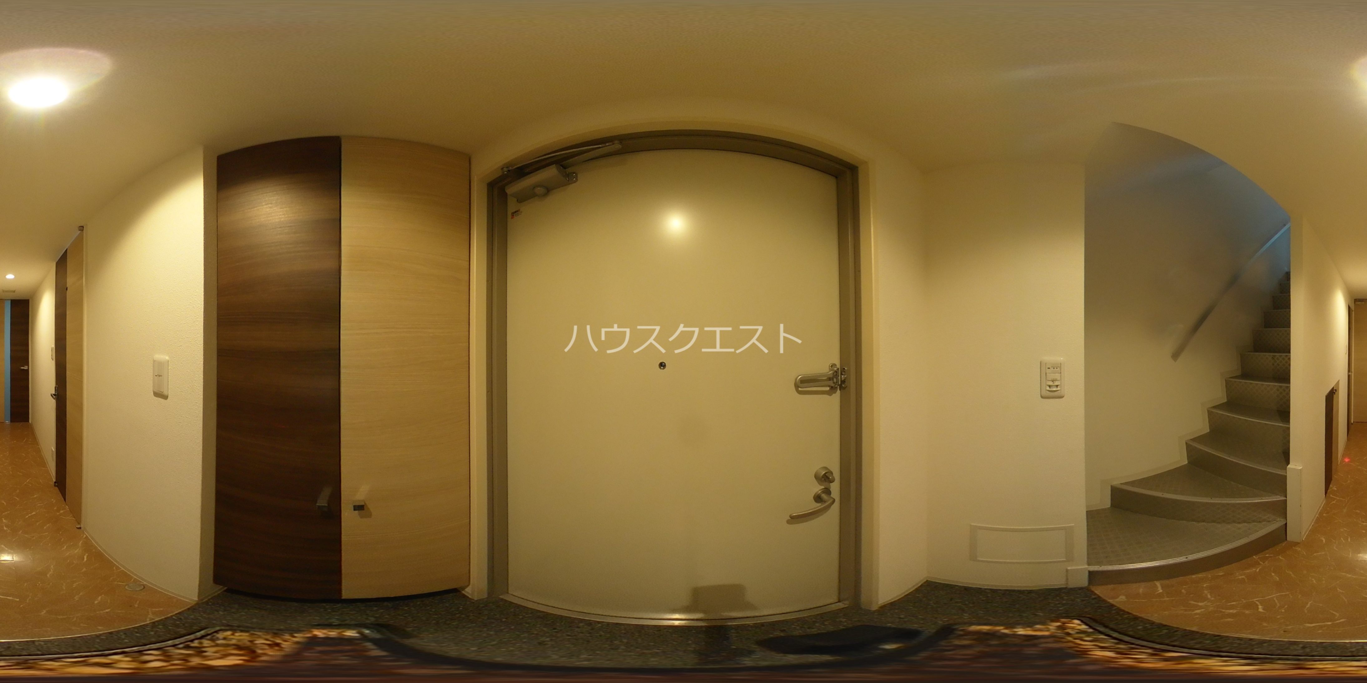 VIOLA IWASA 玄関