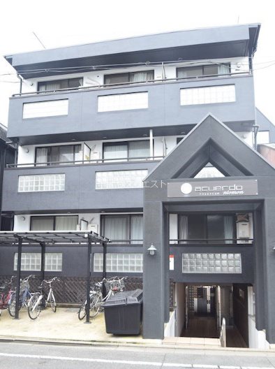 アクエルド仁王門 外観
