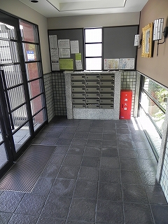 ピアレス円勝寺 ロビー