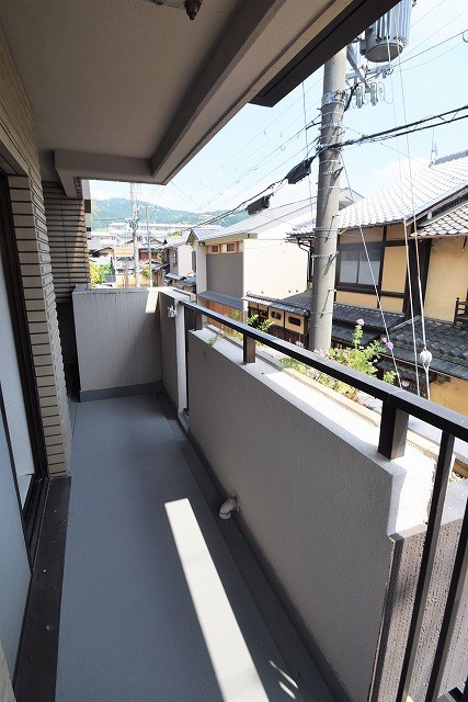 ピアレス円勝寺 ベランダ