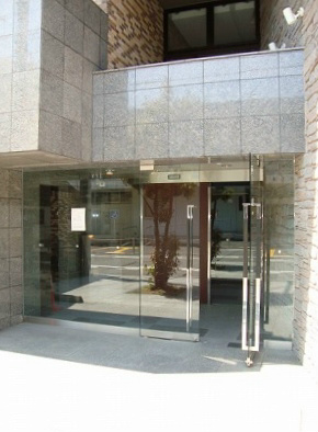 アスヴェル京都市役所前Ⅱ エントランス