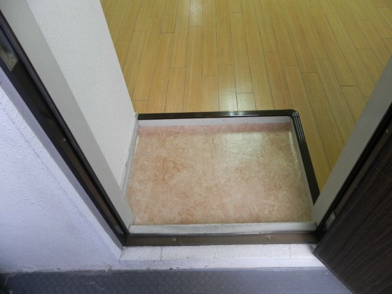 ジュアール吉田 玄関