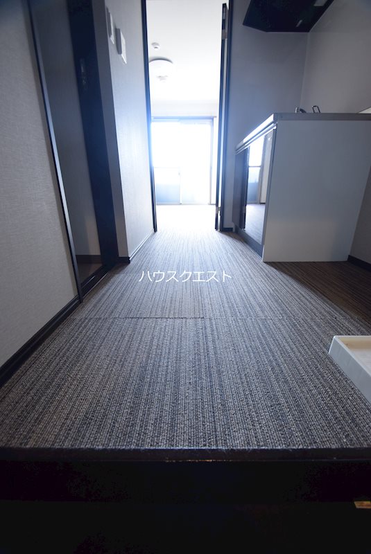 フラッティ丸太町御前 玄関