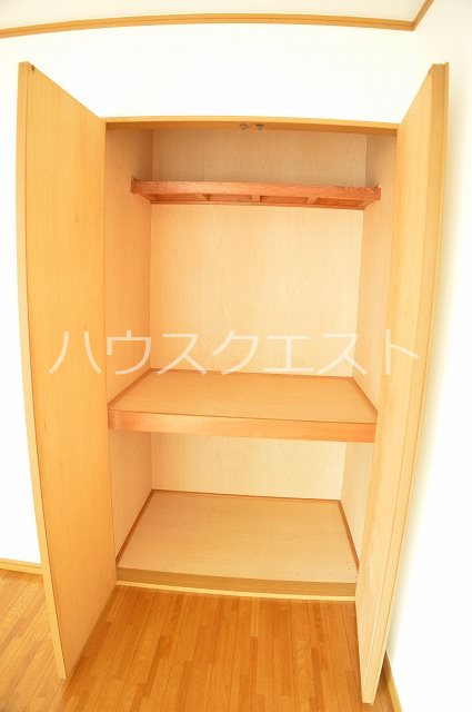 ウエストハイツ 収納