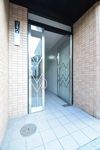 コスモハイツ河原町 エントランス