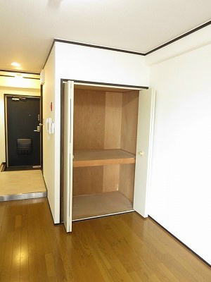 グランパレ 収納