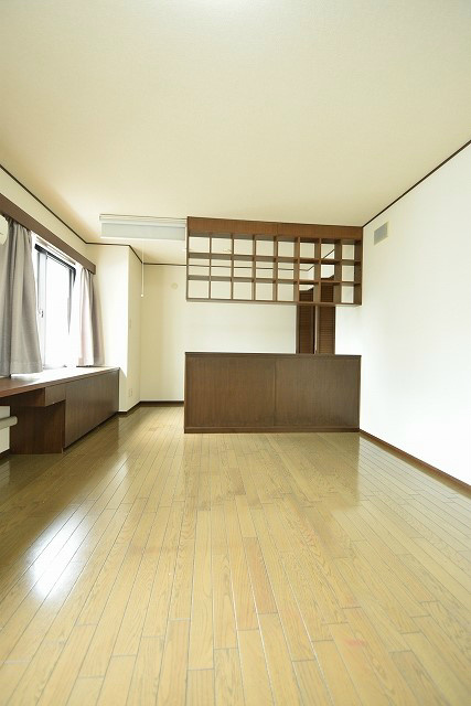 サンシティアビタシオン鴨川 リビング