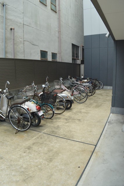 フラッティK＆S 駐車場