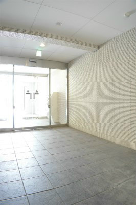 Shining壬生離宮 エントランス
