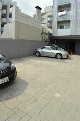 Shining壬生離宮 駐車場