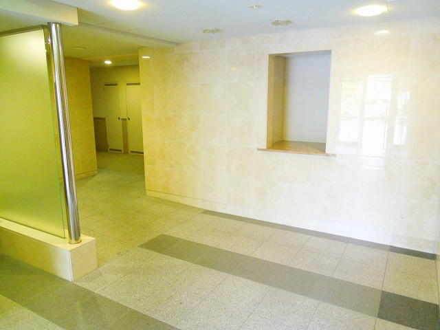 エイペックス京都室町 ロビー