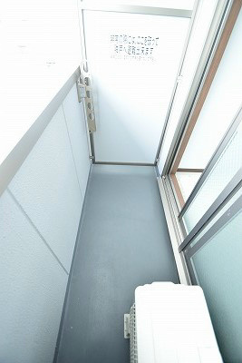 フラッティ千本今出川 ベランダ