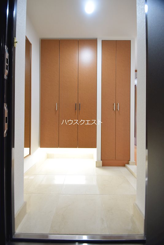 リーガル京都二条城北 玄関