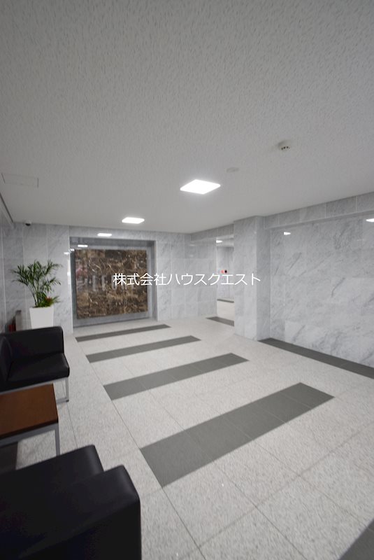 リーガル京都二条城北 ロビー