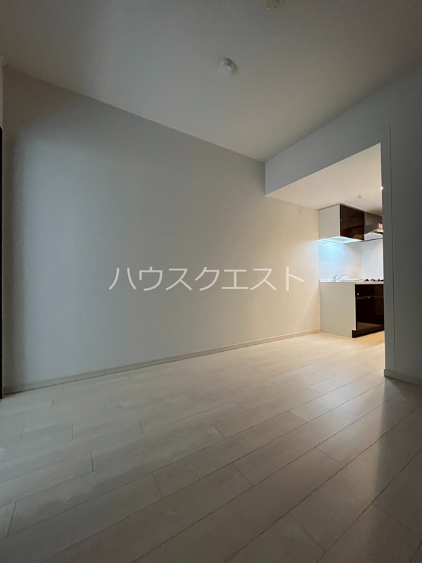 アドバンス京都北大路レフィナード リビング
