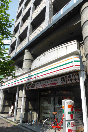 アスヴェル京都四条烏丸 コンビニ