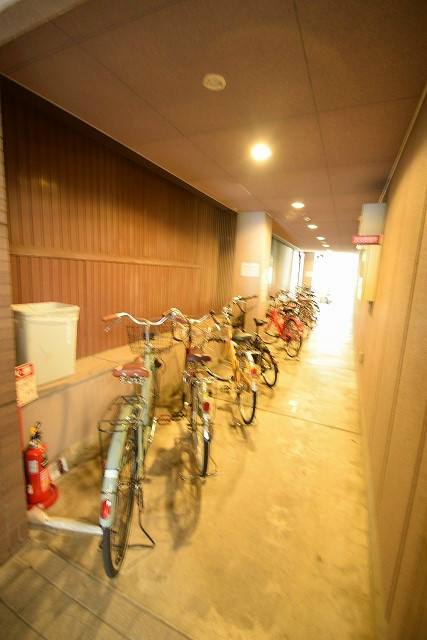 アブレスト今出川 ロビー