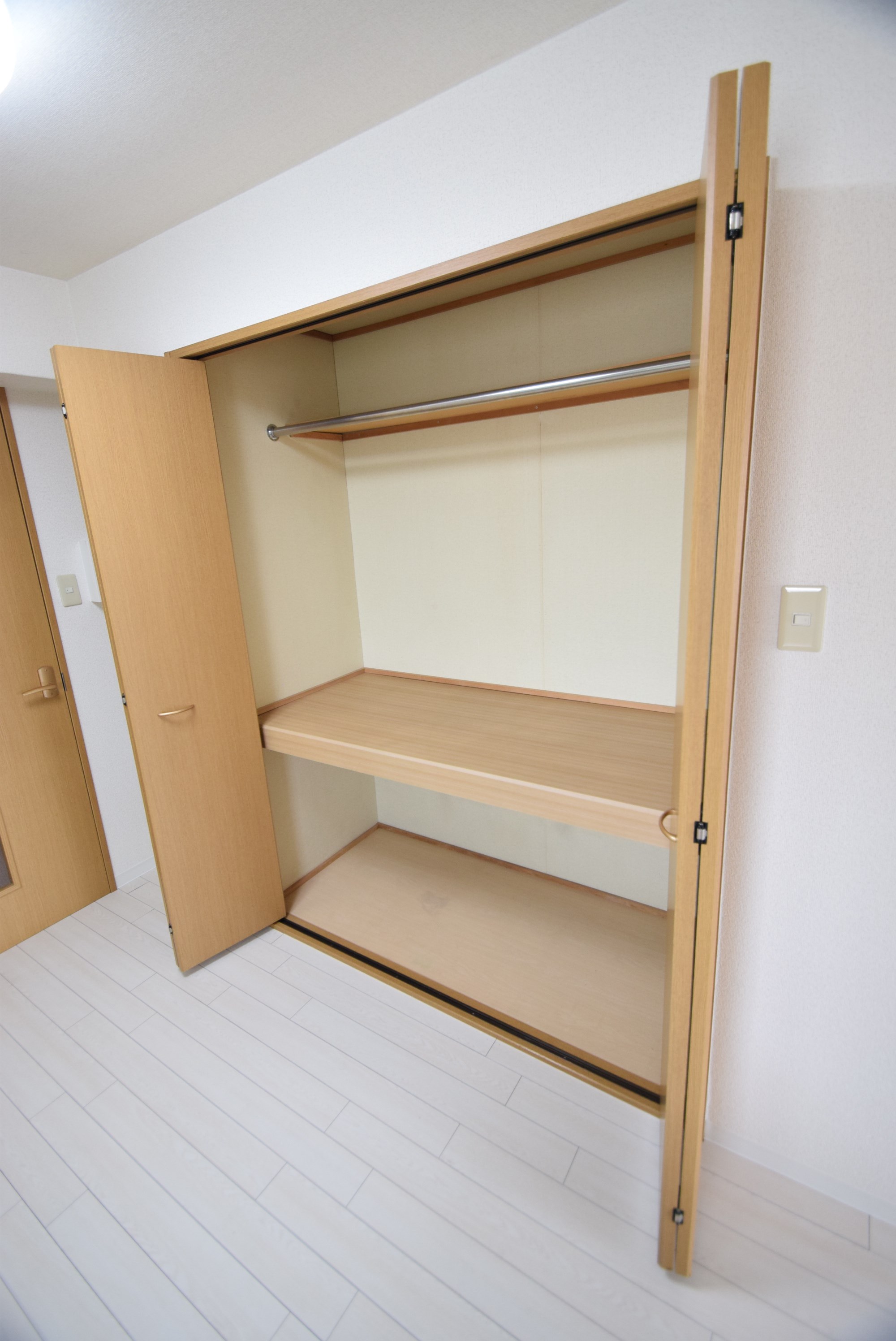 アブレスト今出川 収納