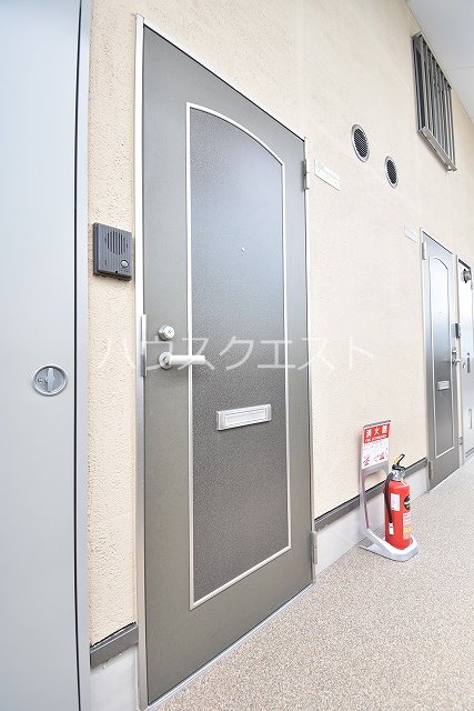 ロフティ西院 玄関